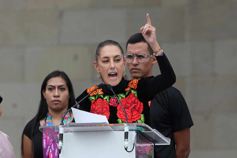 La ex jefa de gobierno de la Ciudad de México Claudia Sheinbaum durante un evento de cierre...