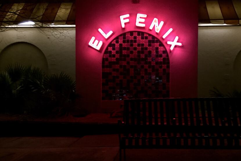 El Fenix Mexican Restaurant at 120 E. Colorado Blvd, Dallas, Texas