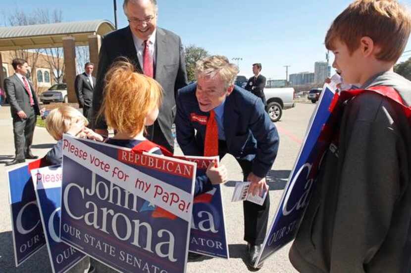 
Republican candidate Don Huffines meets the grandchildren of his opponent John Carona...