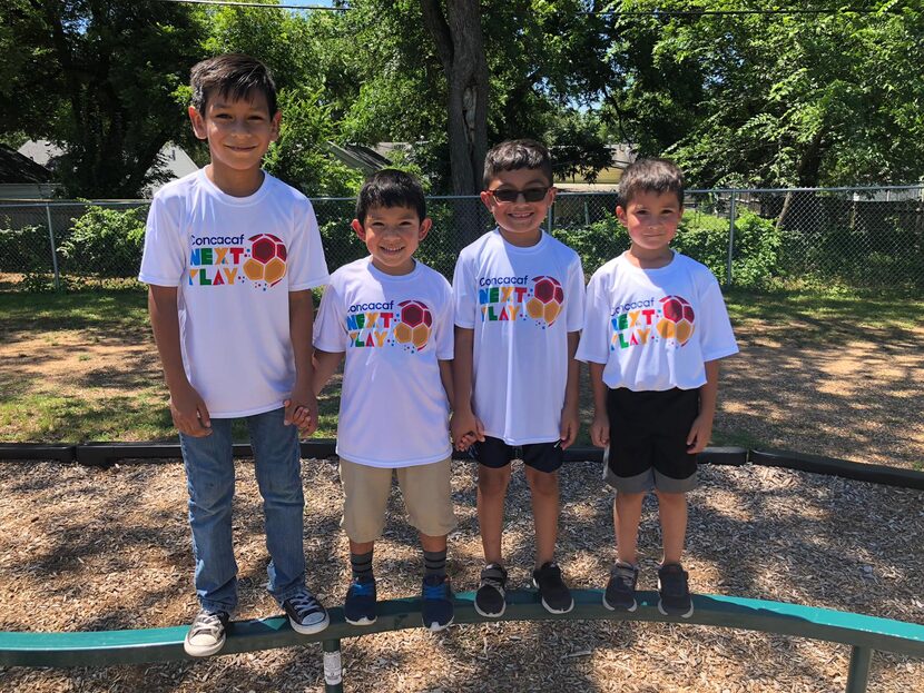 Niños que participaron del programa NextPlay de Concacaf en Hurst. Foto cortesía Concacaf