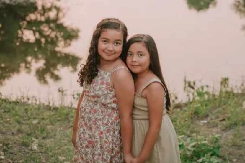 Dos alumnas de la Primaria Cheri Cox, Daniela y Sofia Mendoza, murieron en el tiroteo del 6...
