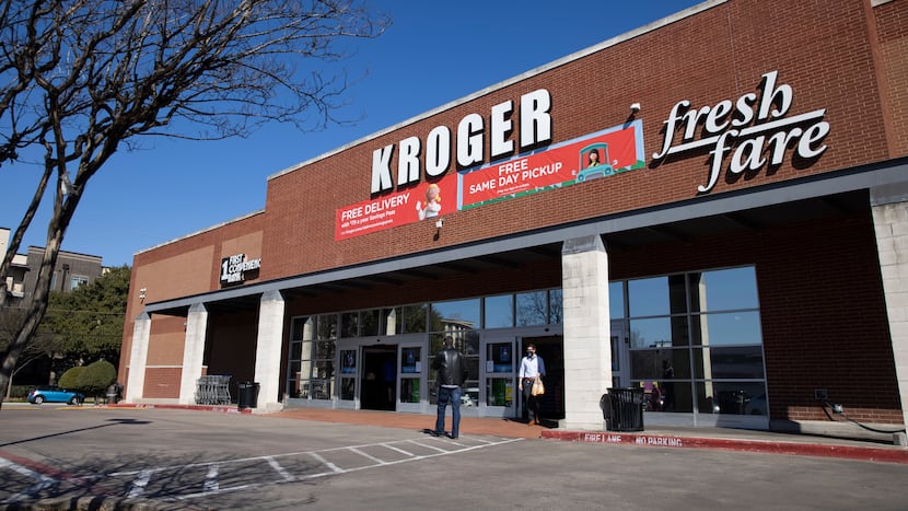 Kroger’s all self-checkout Dallas store brings back cashiers