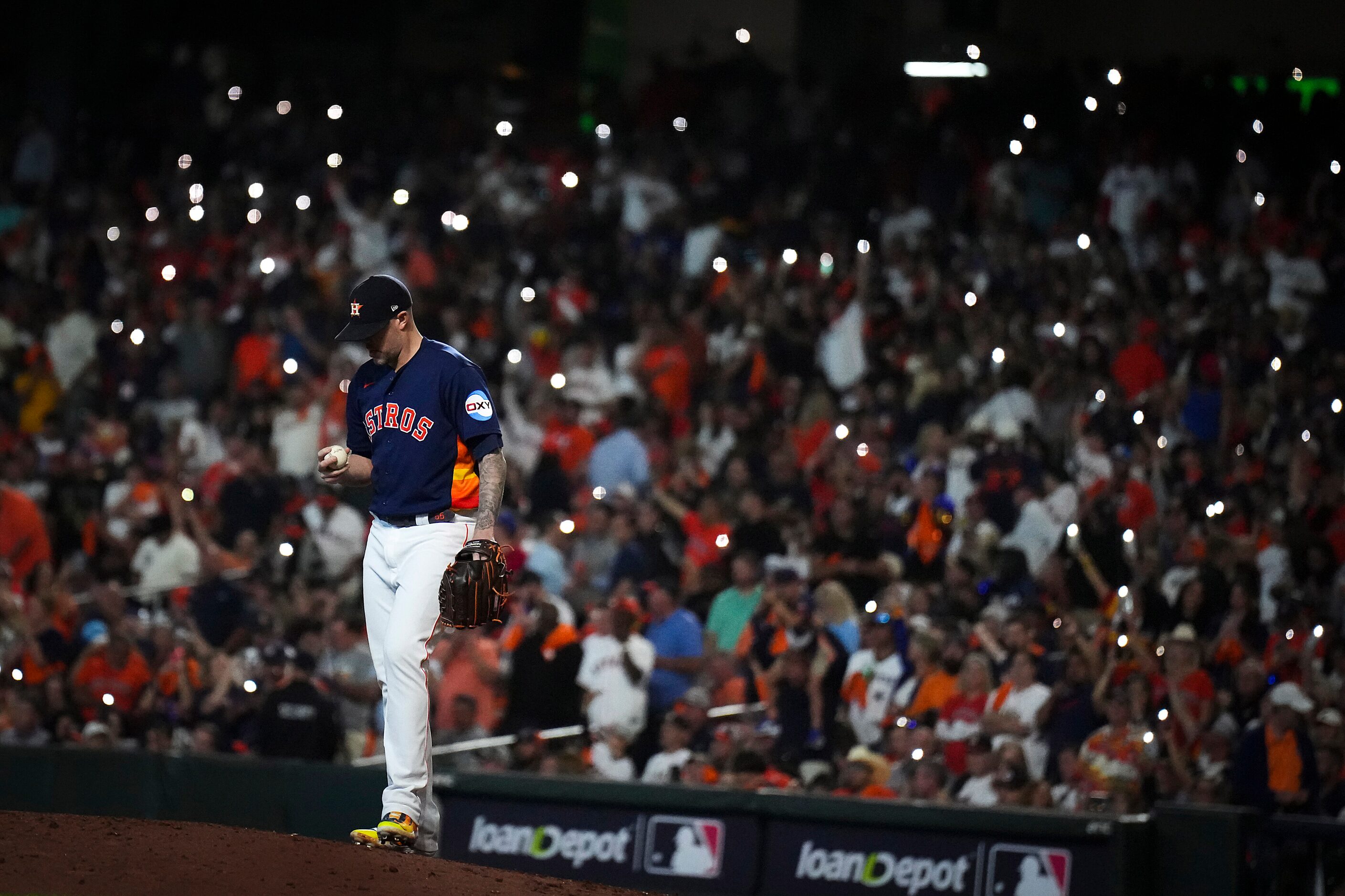 Houston Astros relief pitcher Ryan Pressly enters the game during the ninth inning in Game 2...