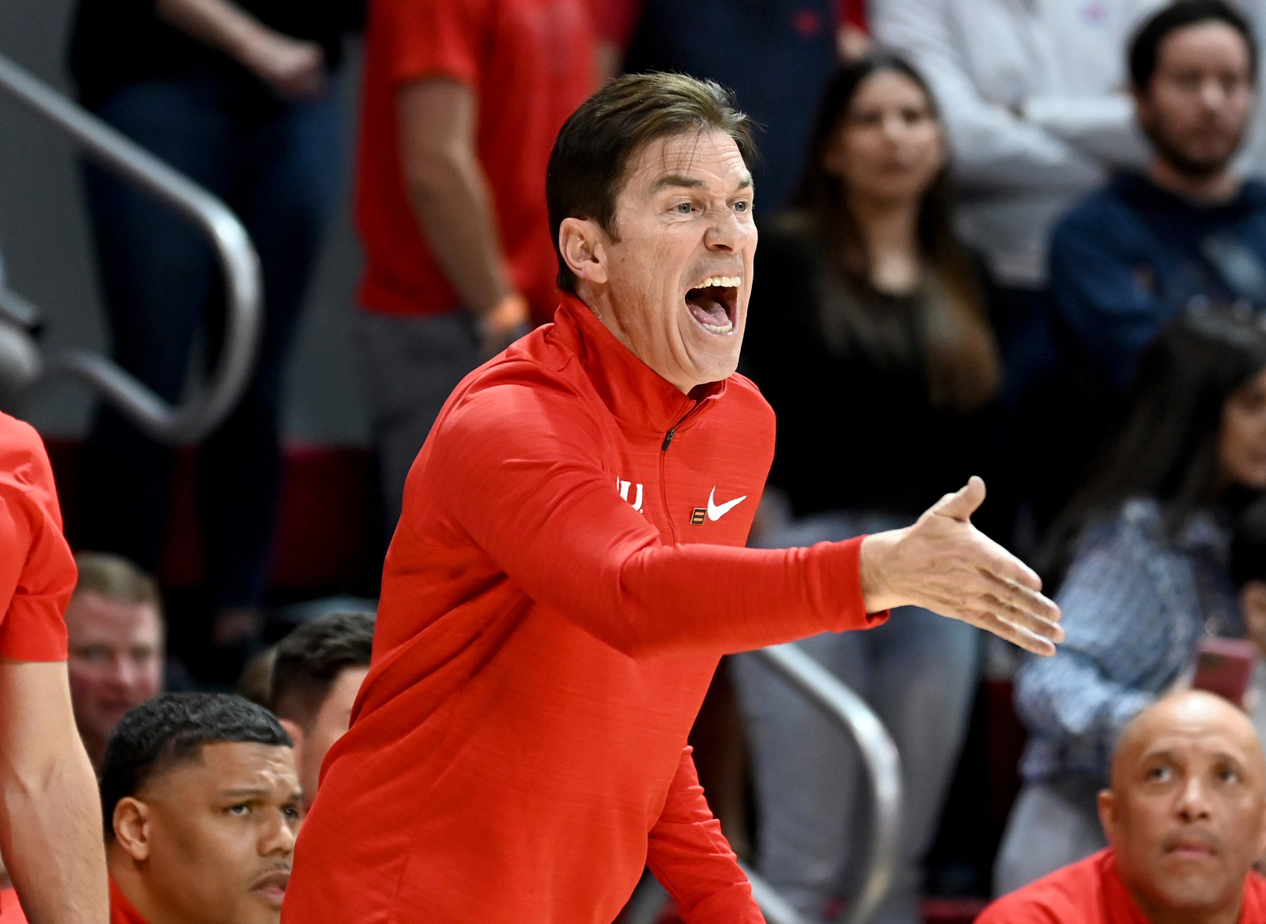 SMU head coach Tim Jankovich directs his team in the second half during a men’s NCAA...