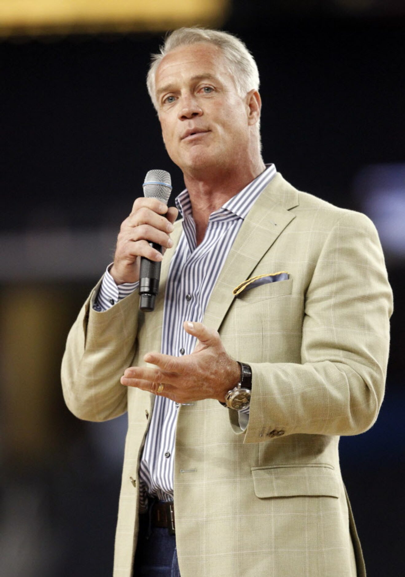 Former Dallas Cowboys player Daryl Johnston speaks during the Reese's Final Four Slant...