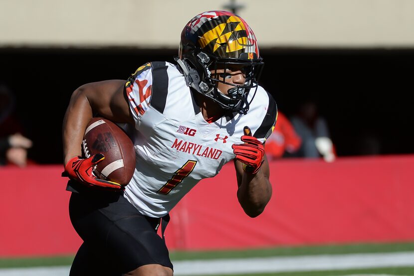 LINCOLN, NE - NOVEMBER 19: D.J. Moore runs against the Nebraska Cornhuskers at Memorial...