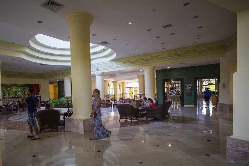 El lobby del hotel Four Points by Sheraton La Habana. Estas instalaciones estaban bajo la...