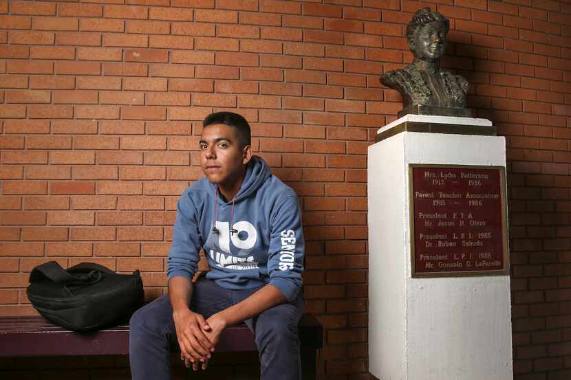 Pablo Gallegos, de 17 años y residente de Ciudad Juárez, es estudiante del Lydia Patterson...