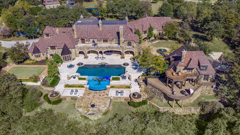 A look at the property at 1808 Point De Vue Drive in Flower Mound.