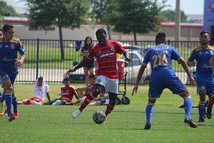 Ema Twumasi of FC Dallas dribbles in a reserve scrimmage against Tigres. (5-28-18)