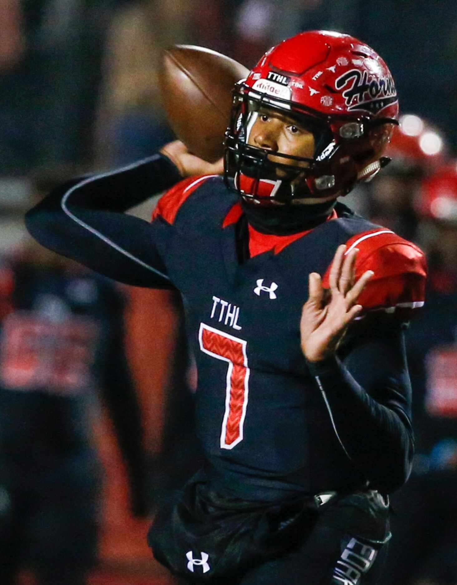 Cedar Hill quarterback Kaidon Salter (7) fires off a pass during a high school football...