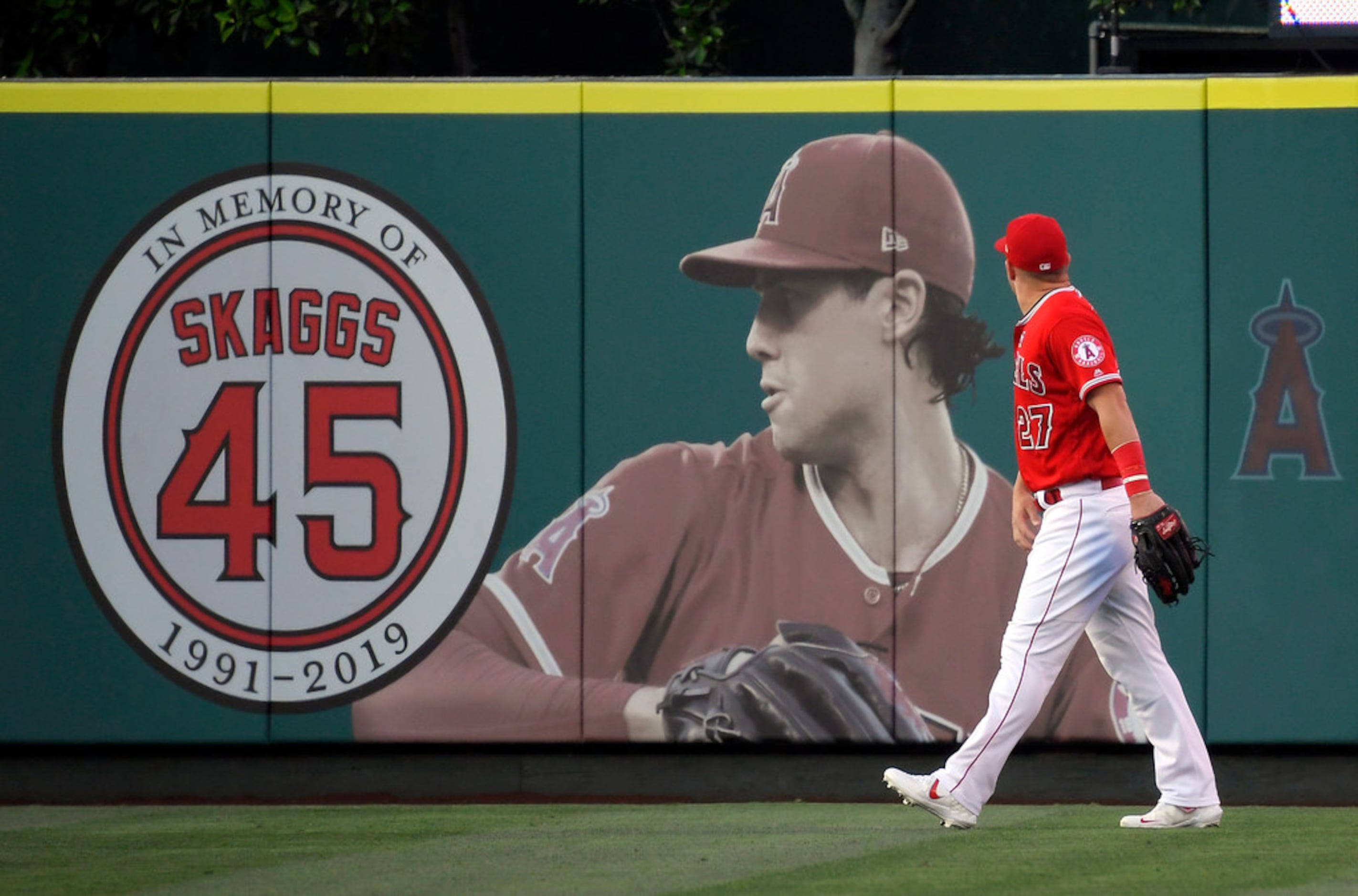 Angels pitcher found dead in Texas hotel room had painkillers, alcohol in  his system
