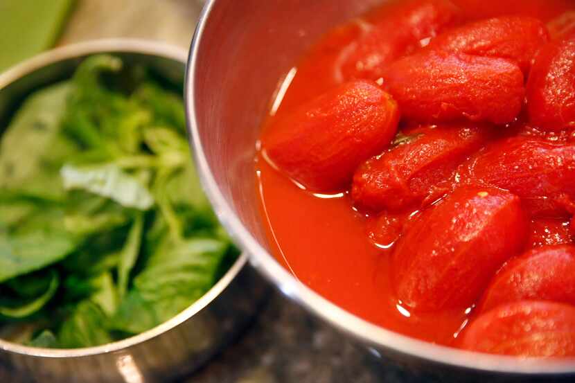  Julian Barsotti highly recommends Alta Cucina brand canned tomatoes for his tomato sauce.