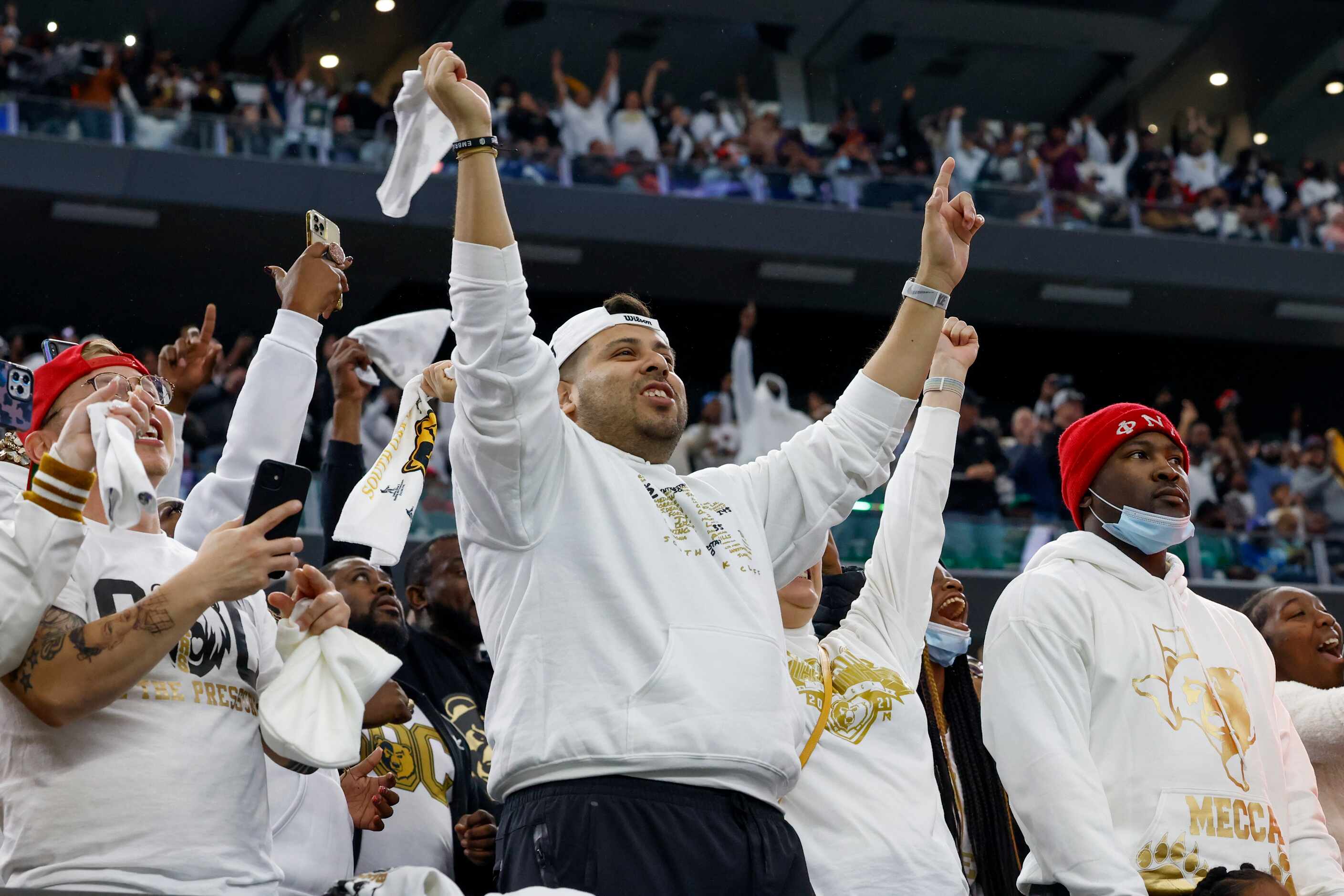 South Oak Cliff fans celebrate after winning the Class 5A Division II state championship...