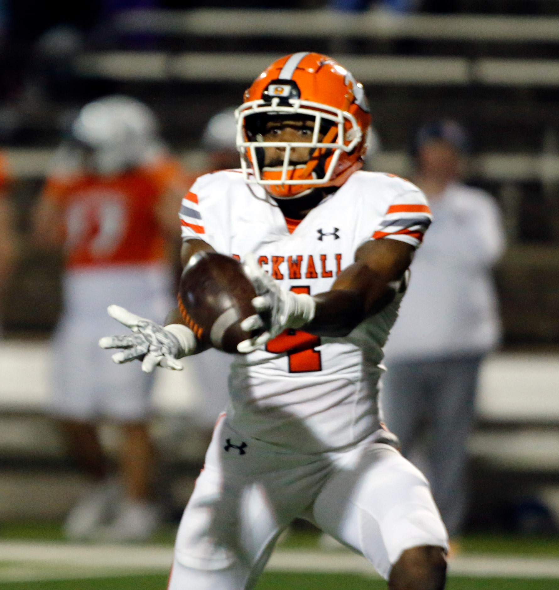 Rockwall High WR Camren Marsh (4) can’t hold onto a pass during the first half of a high...