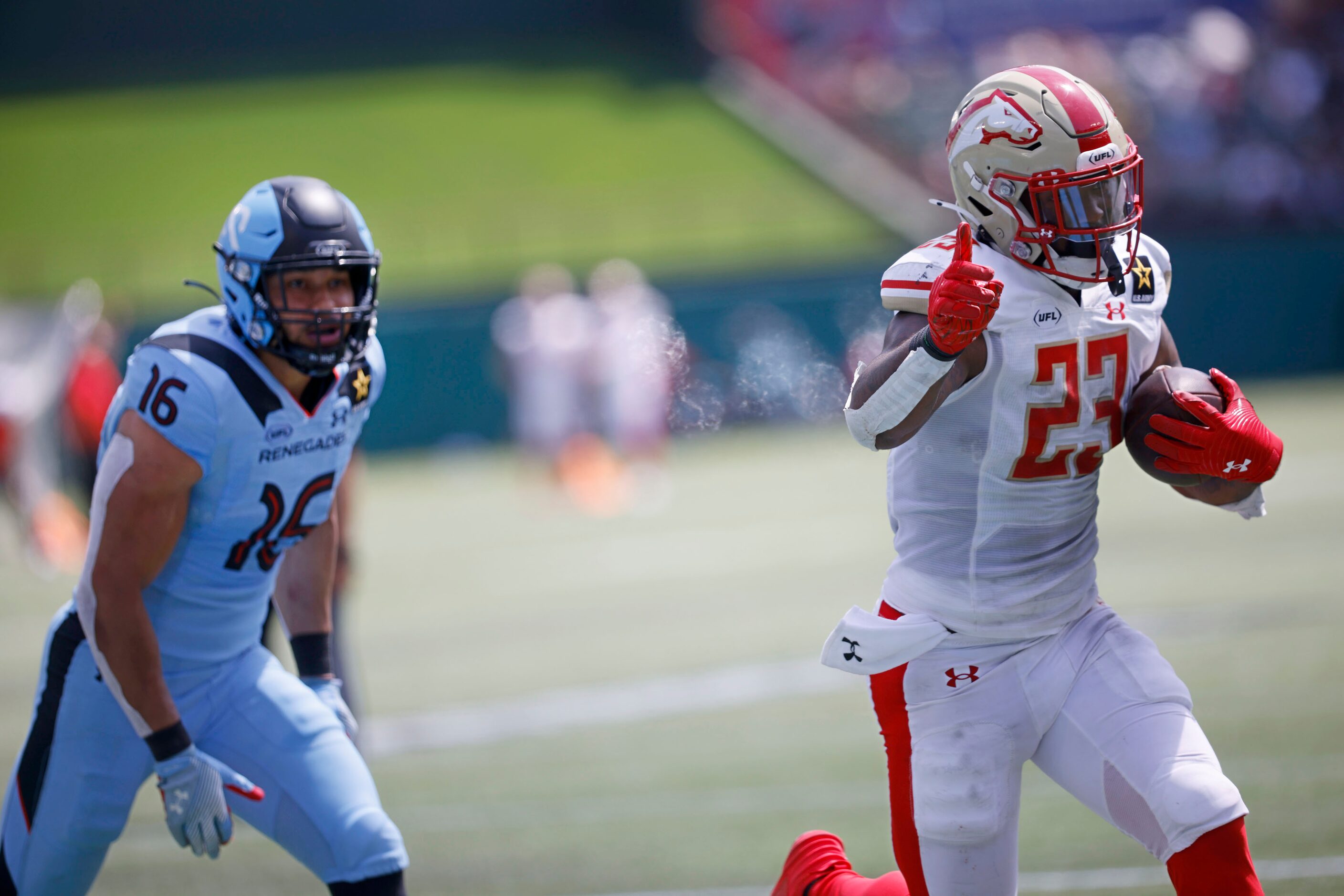 Birmingham Stallions running back Ricky Person Jr. (23) runs into the end zone for a...