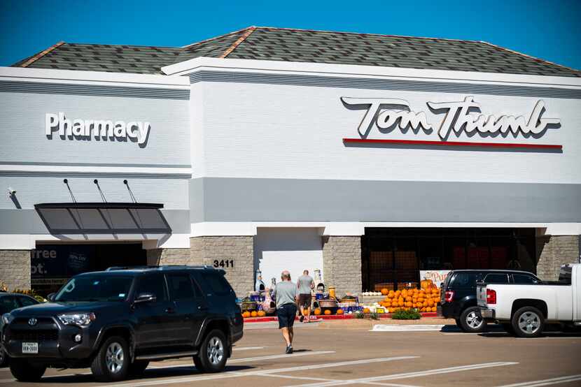Tom Thumb grocery store at Custer Parkway in Richardson. 