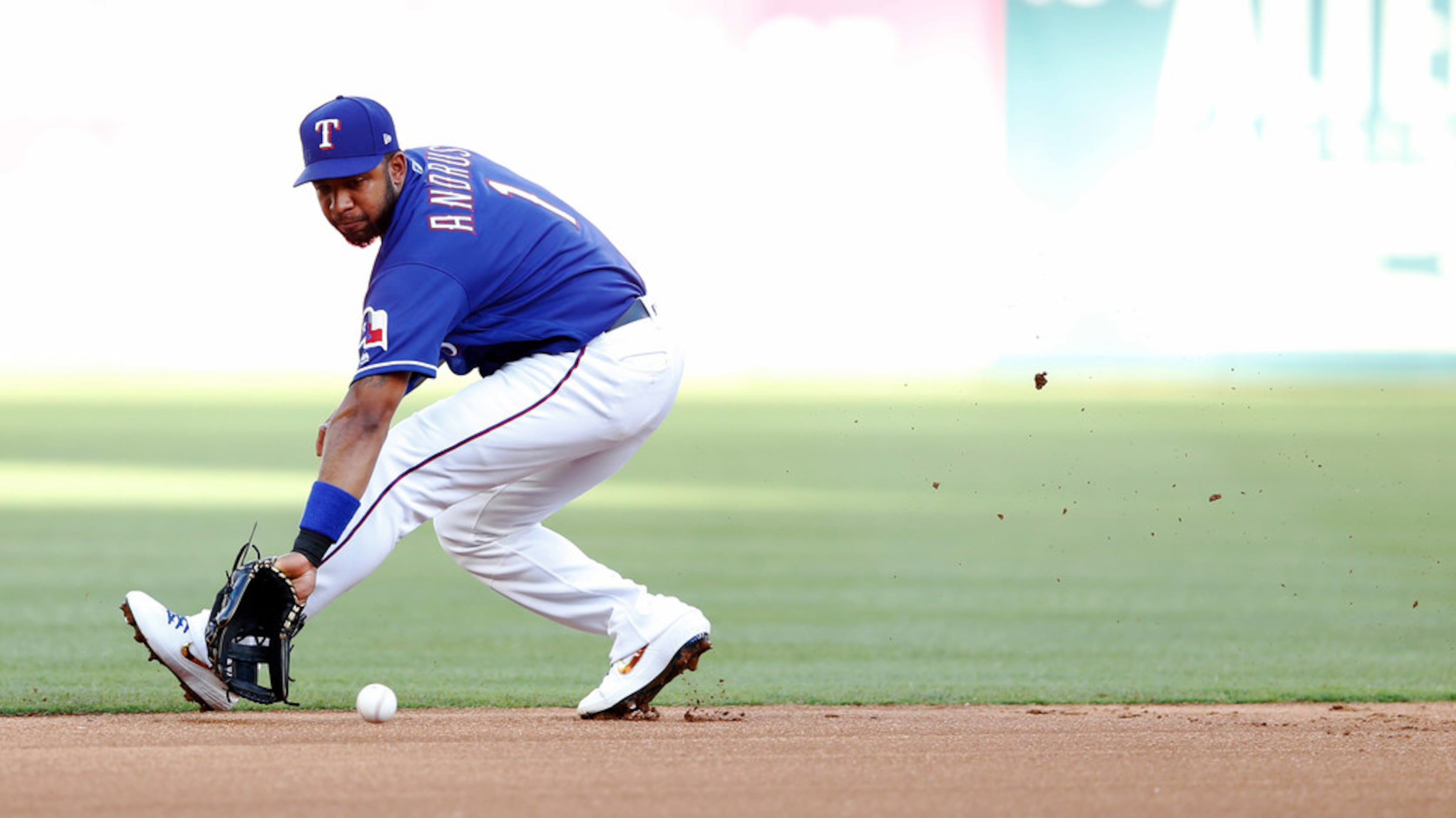 Elvis Andrus is the latest casualty of a tough Rangers season