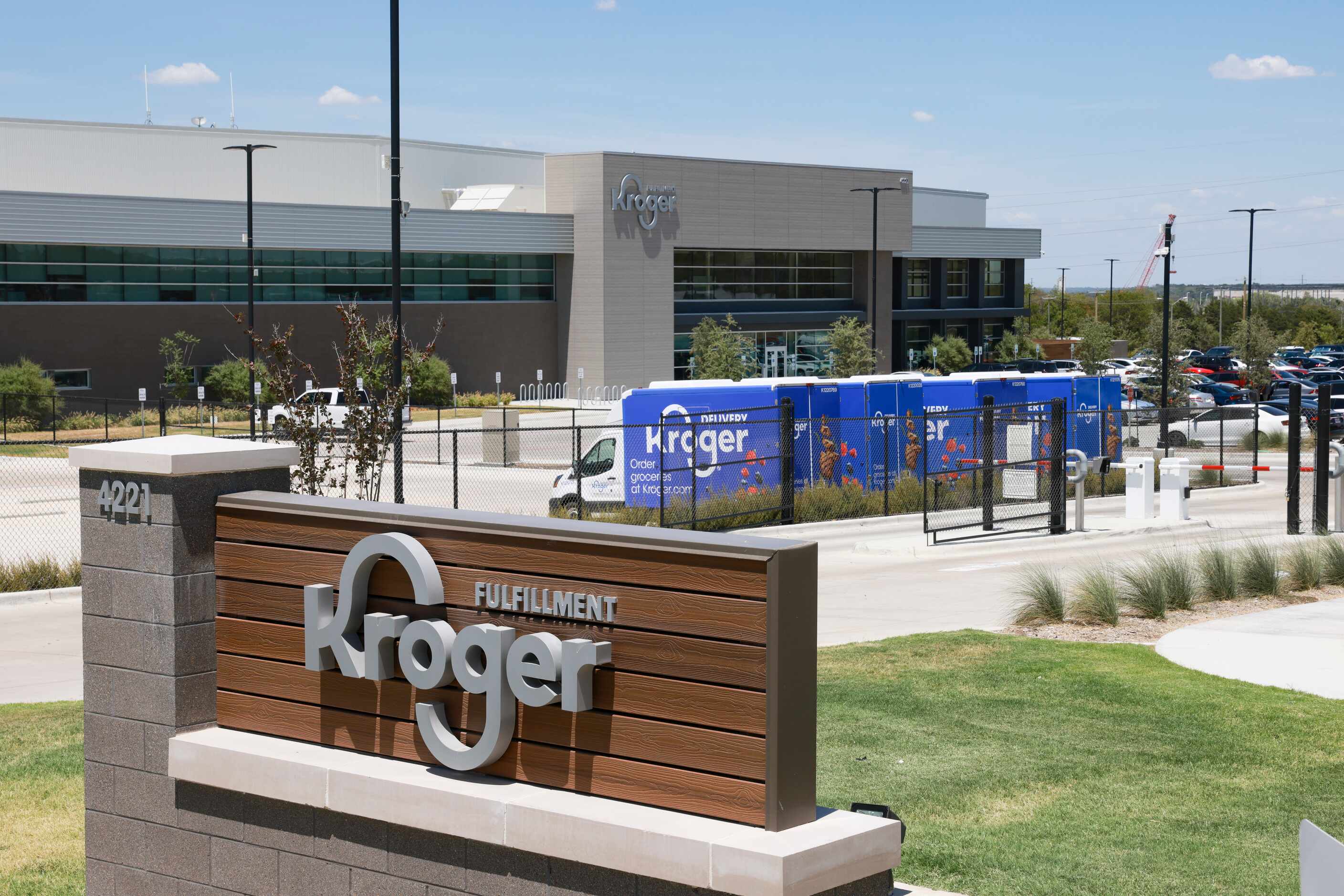 Kroger abre en Dallas bodega de distribución para entregar pedidos en línea