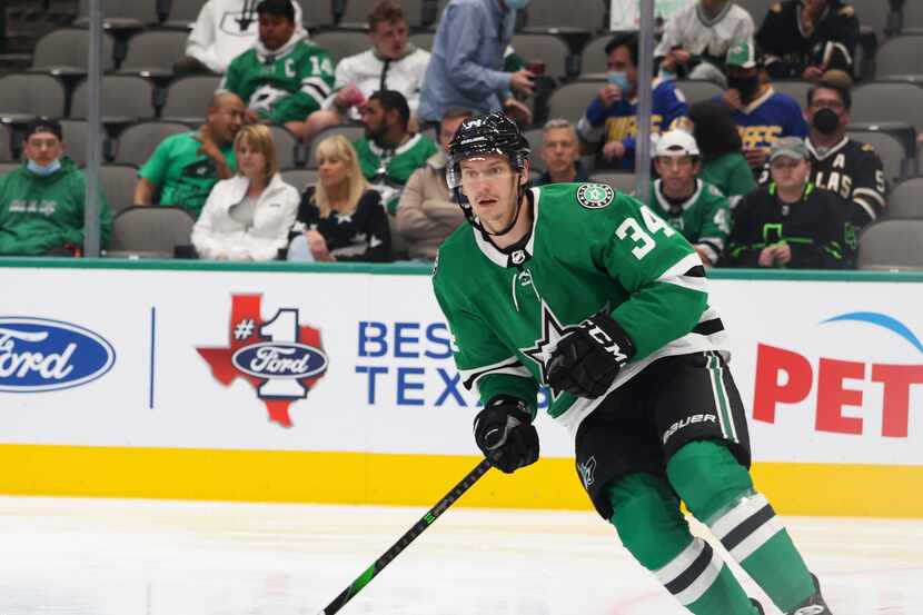 Dallas Stars right wing Denis Gurianov (34) during the first period of a Dallas Stars...