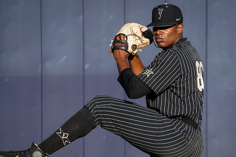 Back in Black: Mets Announce Black Uniforms Returning in 2021