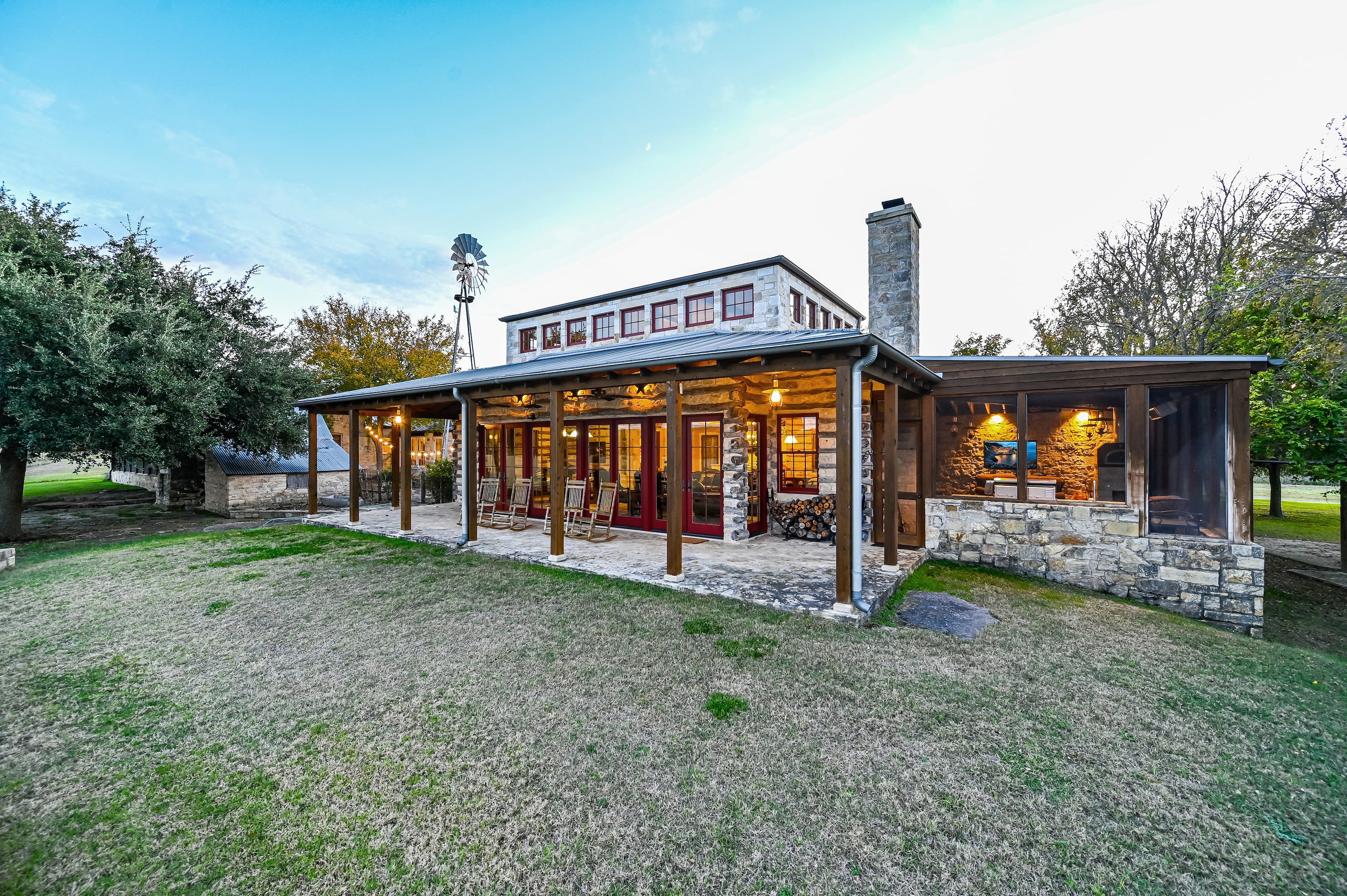 An 886-acre Texas ranch with homes dating back to the 1850s is on the market. The asking...