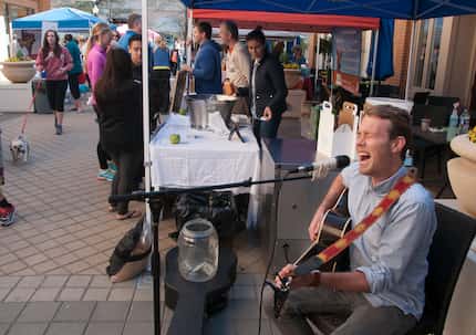 Ryan Berg performs at a farmers market in Dallas' West Village back in 2015.