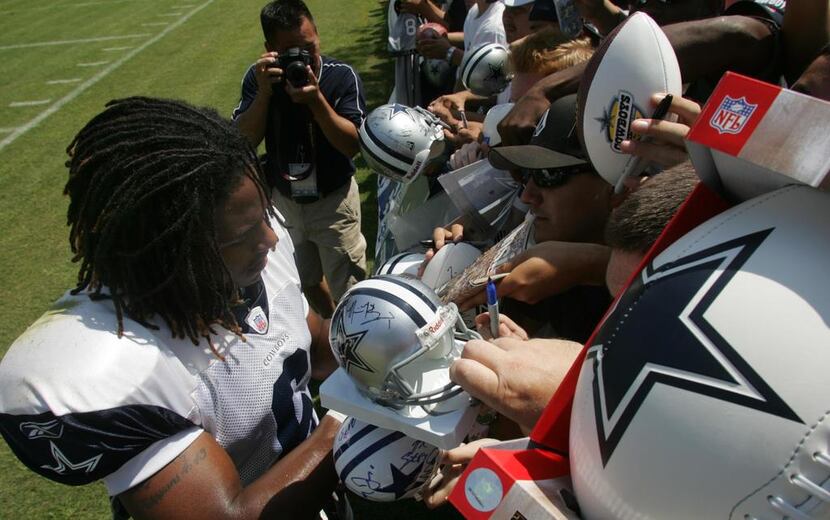  Dallas Cowboys Skyler Green signs autographs after practice at the Dallas Cowboys Training...