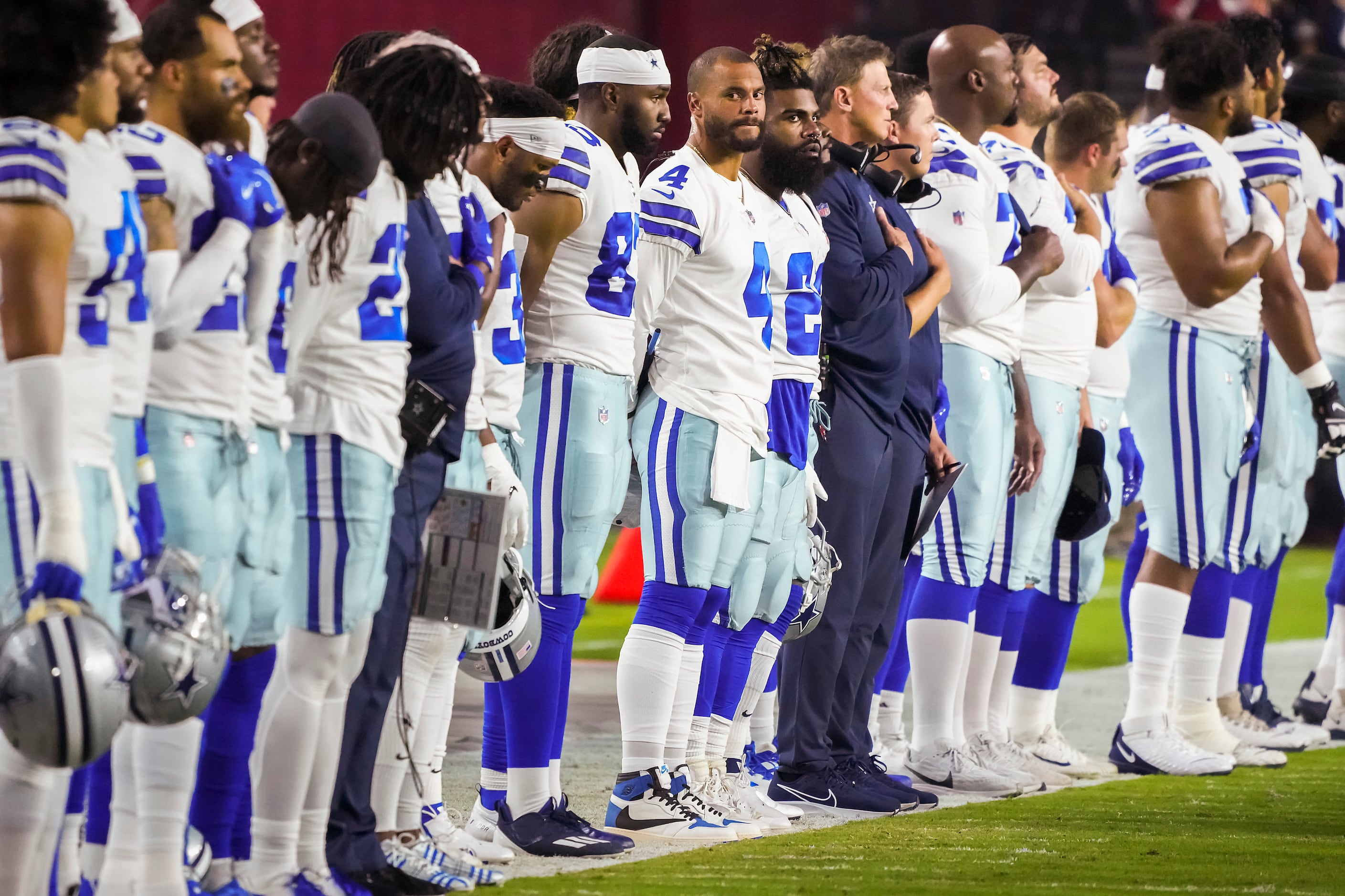 Cowboys' Dak Prescott wears Ezekiel Elliott's Ohio State jersey to  preseason finale