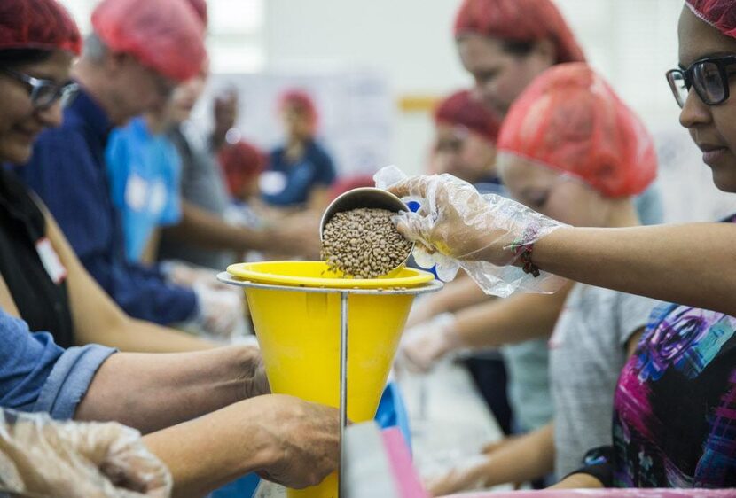 North Texas Food Bank y otras organizaciones repartirán la comida para los damnificados de...