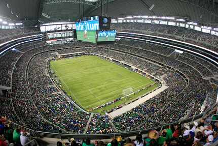 El AT&T Stadium de Arlington se mostró repleto durante un juego de la Copa Oro de 2013.