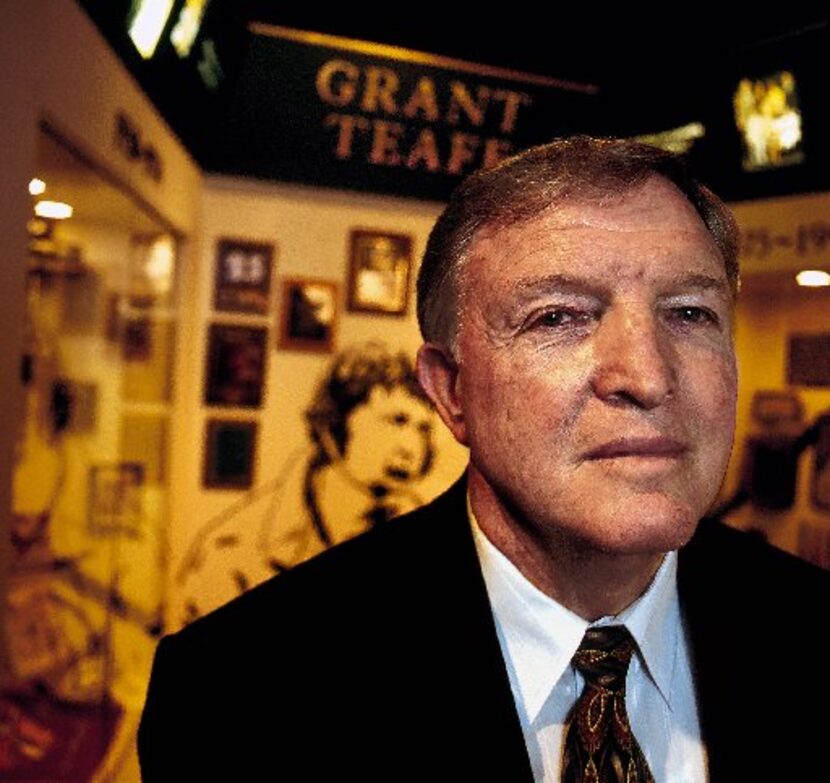 First-team coach: Grant Teaff (71% of the vote)