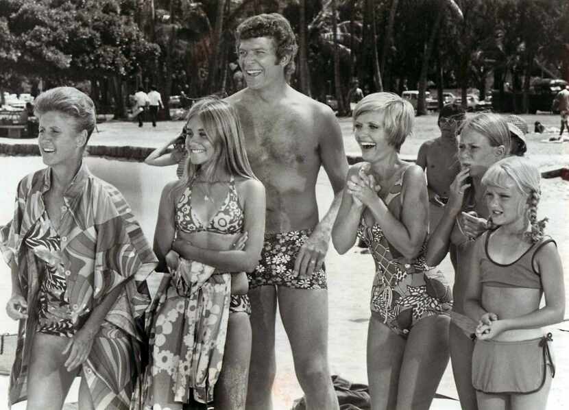 Ann B. Davis (from left), Maureen McCormick, Robert Reed, Florence Henderson, Eve Plumb and...