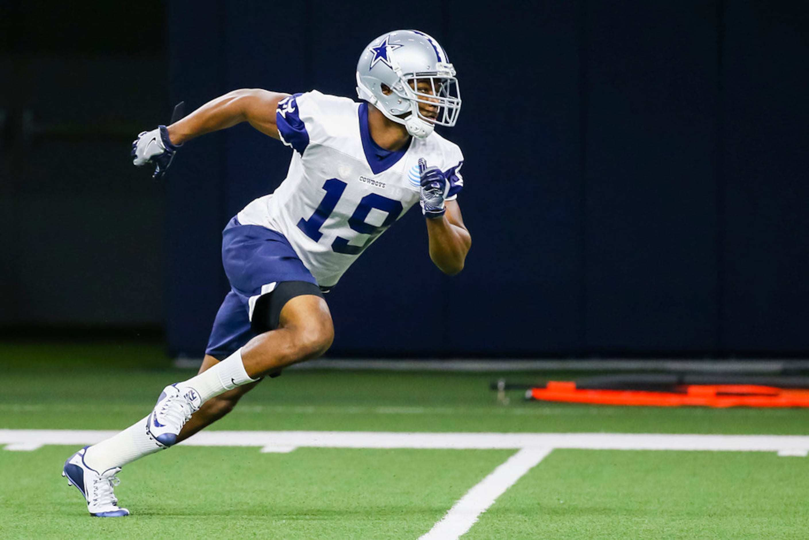 Struggling Cowboys offense gets timely boost with Amari Cooper