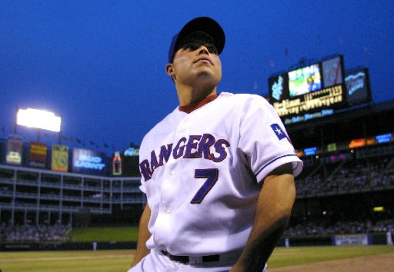 Rangers set to make Pudge's No. 7 their third retired number; who should be  next, plus a historical look