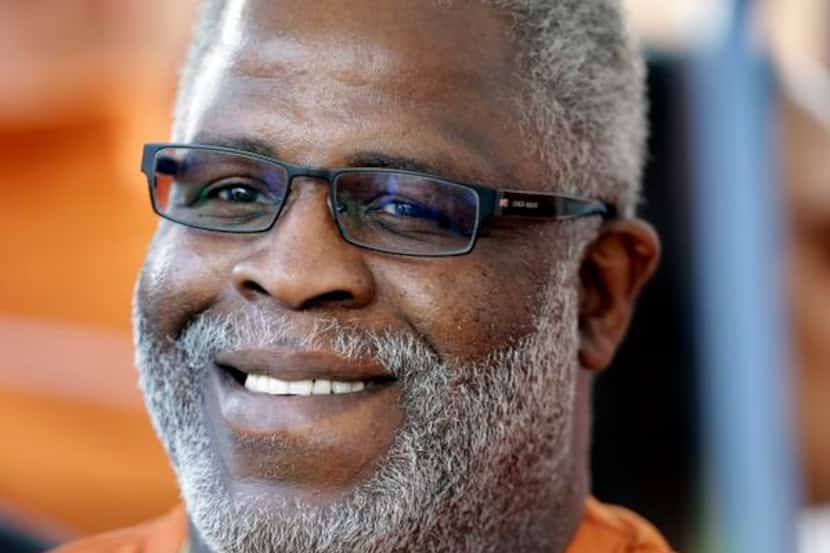 
EARL CAMPBELL


