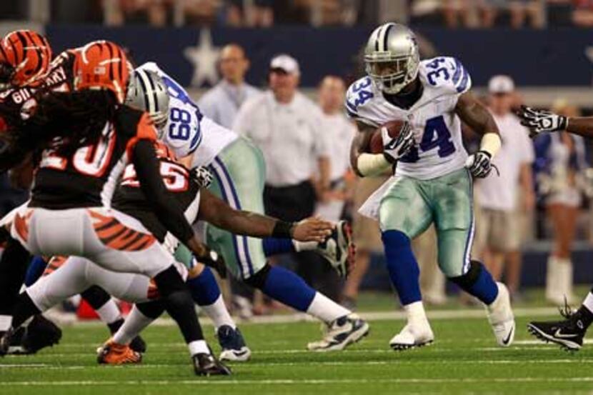 Cowboys running back Phillip Tanner had 14 carries vs. the Bengals. (Brad Loper / The Dallas...