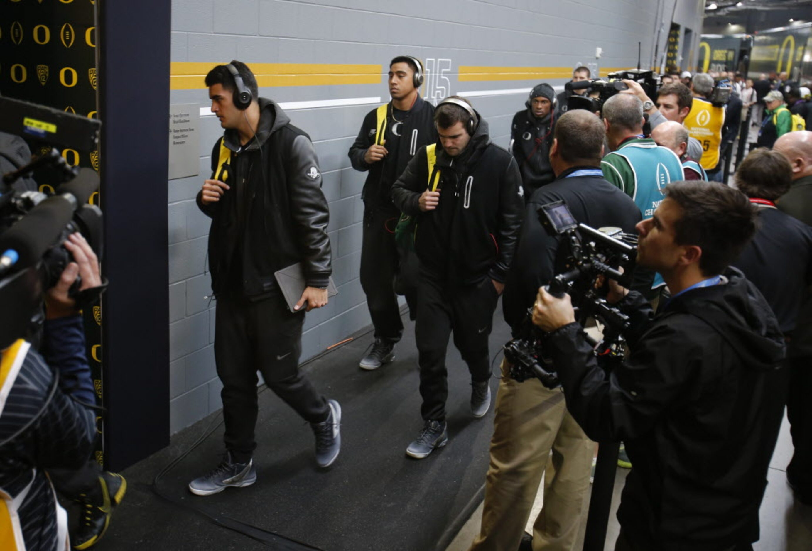 Oregon Ducks make their way into the locker room before a game between Oregon and Ohio State...