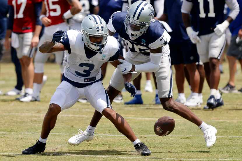 Dallas Cowboys cornerback Nahshon Wright (25) breaks up a pass intended for wide receiver...