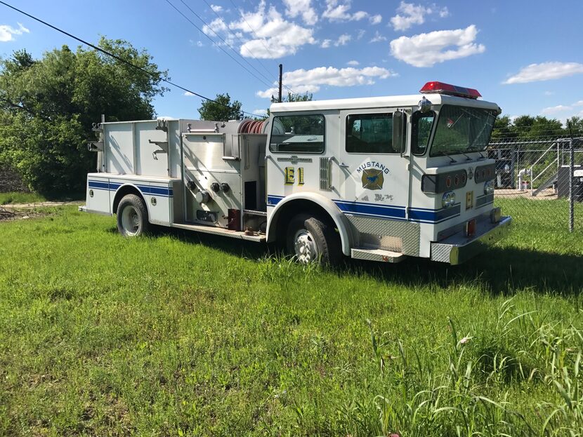 Mustang has a volunteer fire department.