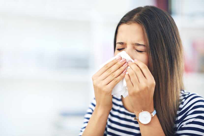 Las personas con alergias padecen los cambios drásticos de temperaturas en la primavera.