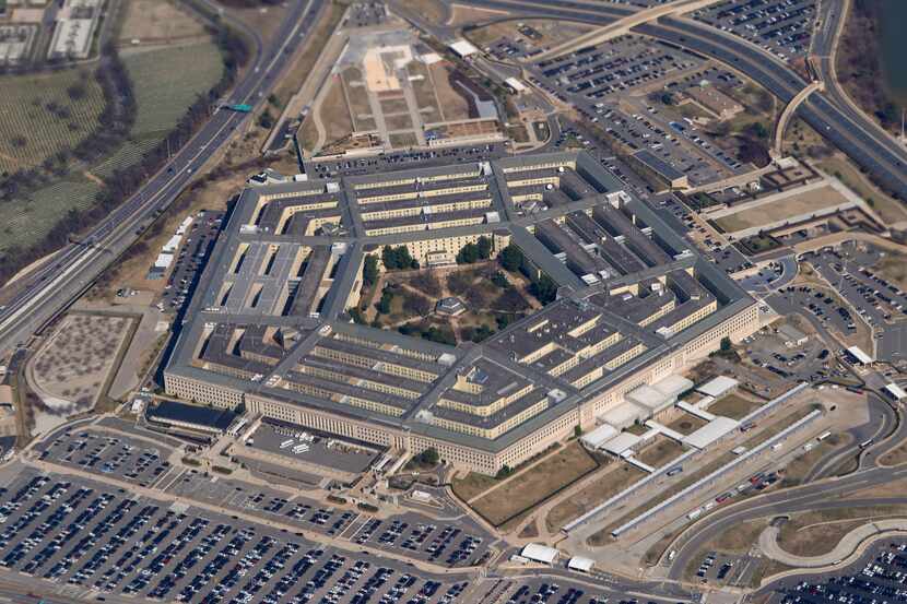 Una imágen del Pentágono captada desde el avión presidencial el 2 de marzo de 2022 en un...