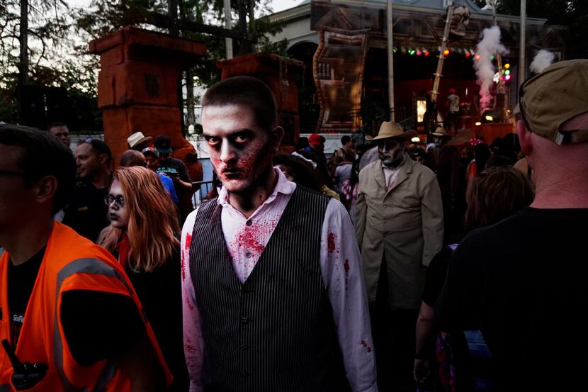 Zombies and ghouls kept things interesting Six Flags Fright Fest in Arlington, TX on Sunday...