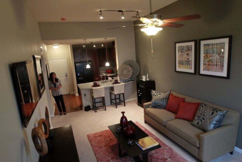 The layout of the floor plan called the St. Thomas apartment includes 737 square feet. Rents...