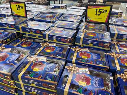 El supermercado Fiesta Mart incrementó sus precios en la tradicional rosca de Reyes para...