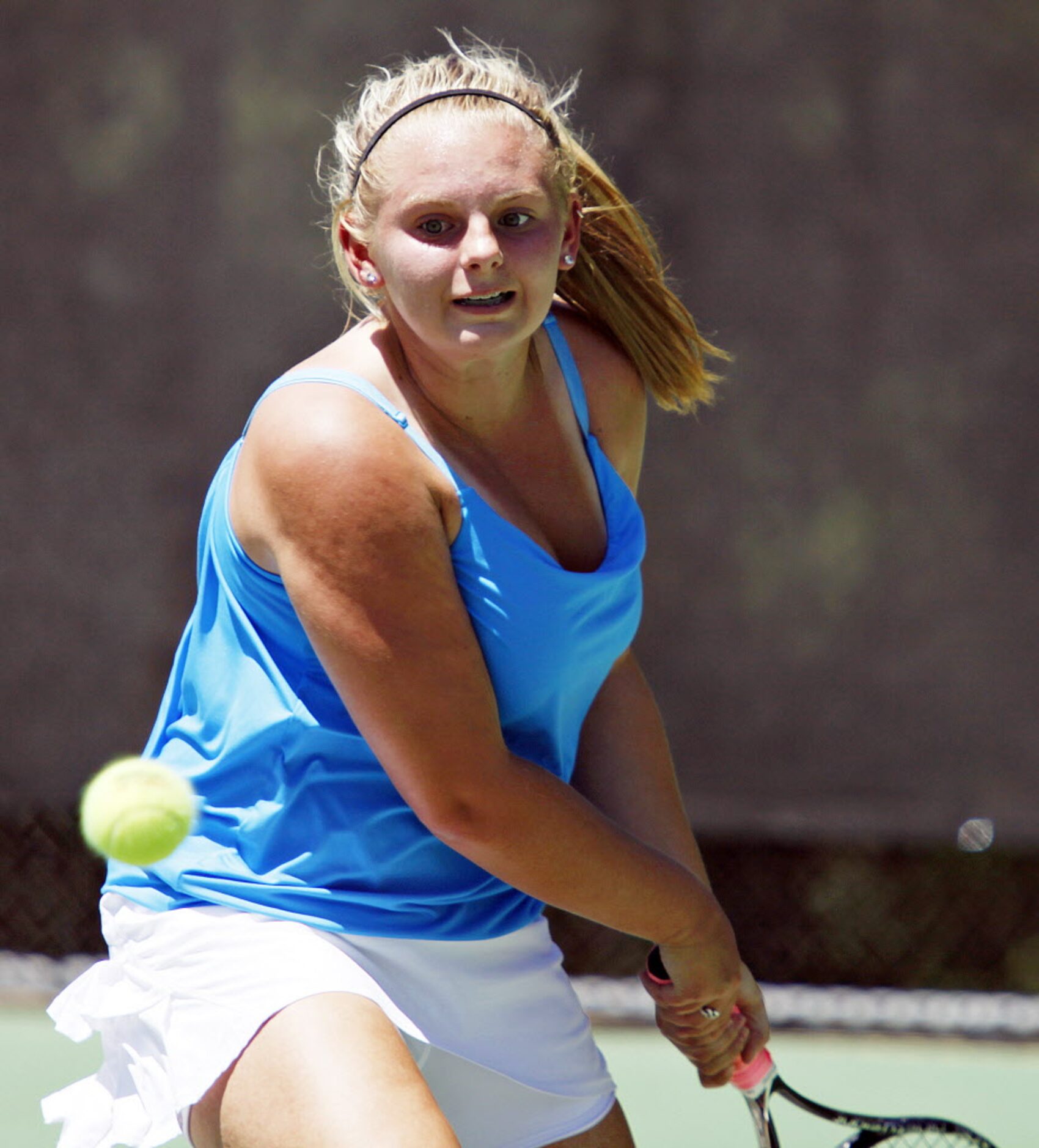 North Richland Hills' Riley Reeves anticipates the ball during her game with Rylee Braeden...