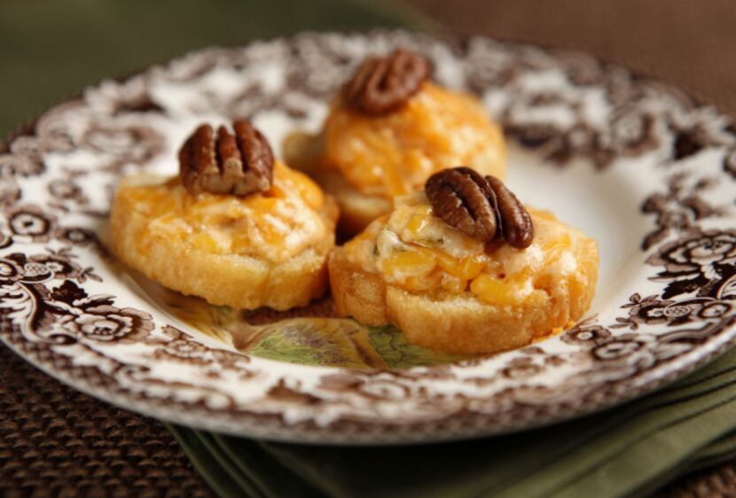 Serve Warm Pimento Cheese Crostini as an appetizer this year.
Plate from Suzanne Roberts,...