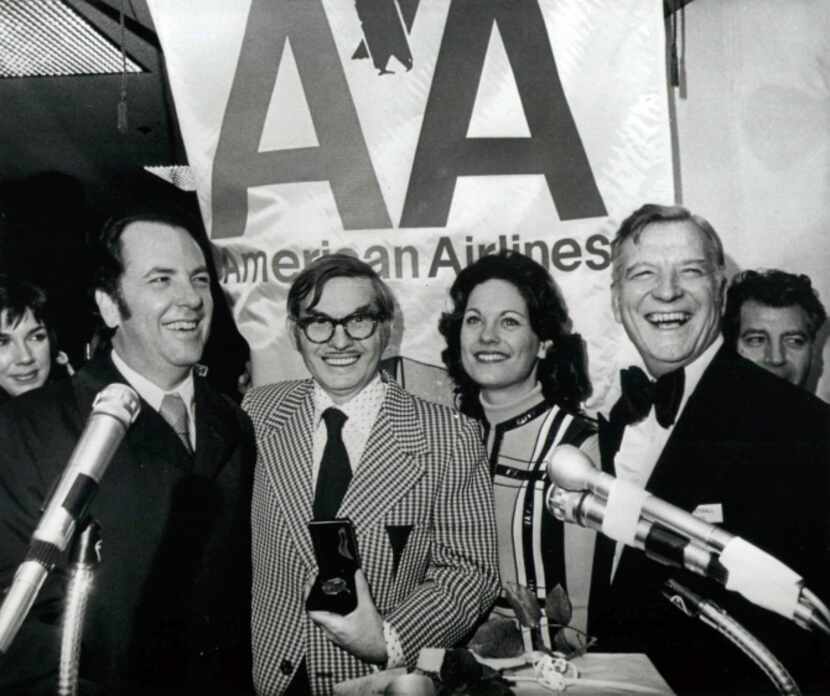 Dallas Mayor Wes Wise (left) and Fort Worth Mayor R.M. Stovall (right) greet Dr. and Mrs....