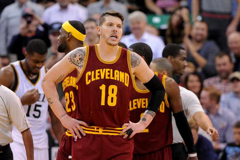 SALT LAKE CITY, UT - NOVEMBER 5: Mike Miller #18 of the Cleveland Cavaliers looks on during...