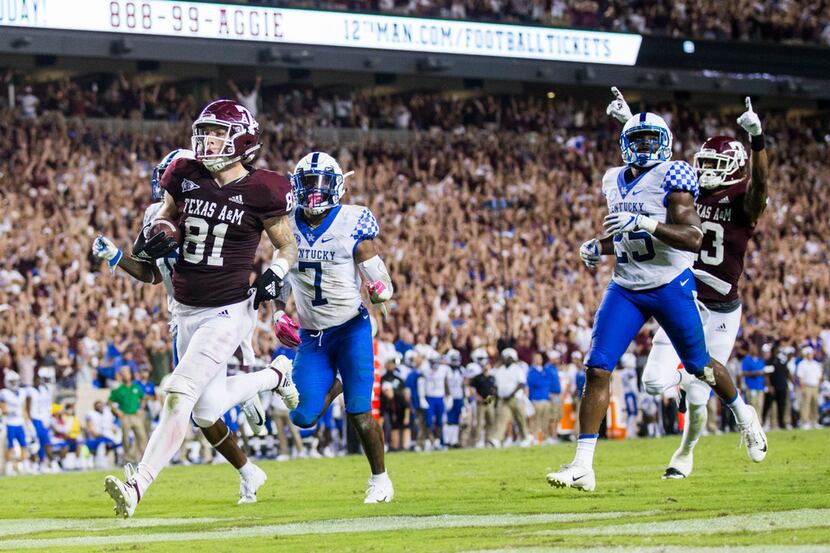 Texas A&M Aggies tight end Jace Sternberger (81) runs to the end zone for a touchdown during...